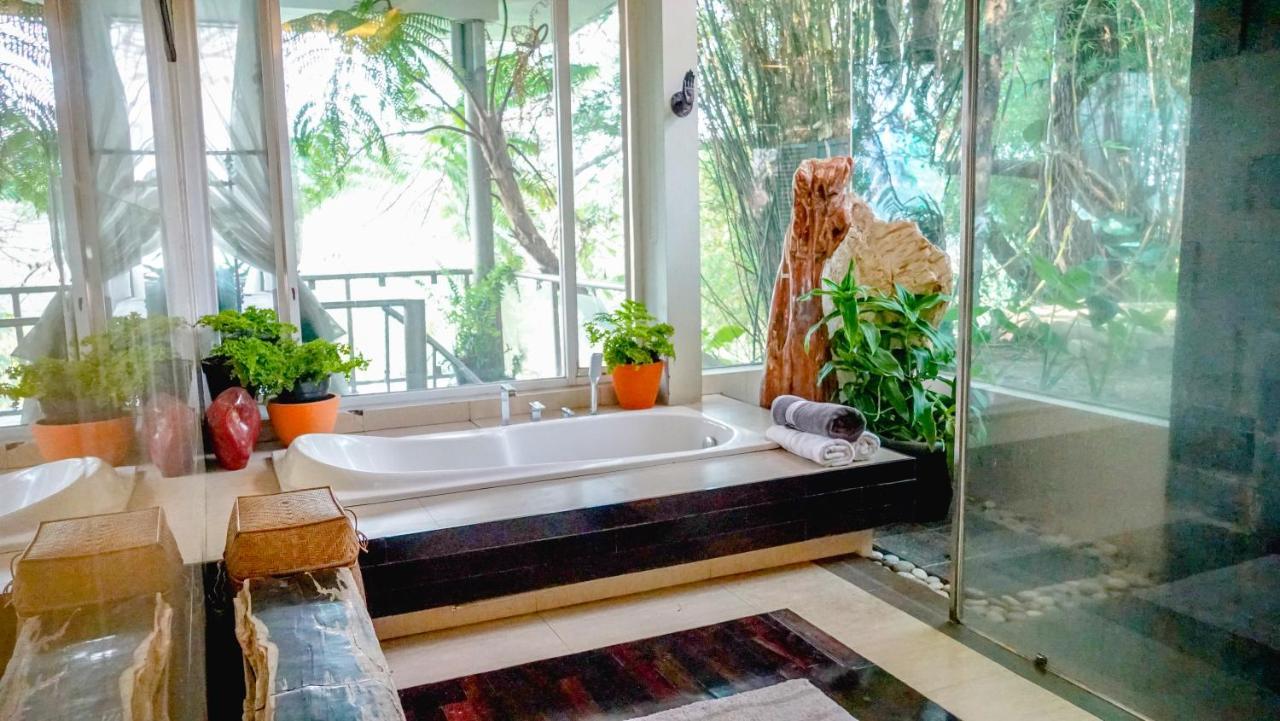 למבאנג Ruth'S Bed & Breakfast מראה חיצוני תמונה