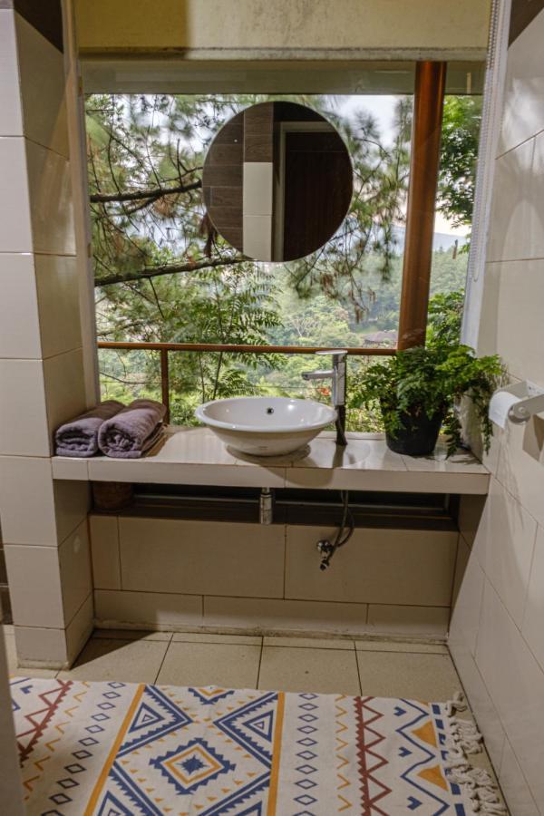 למבאנג Ruth'S Bed & Breakfast מראה חיצוני תמונה